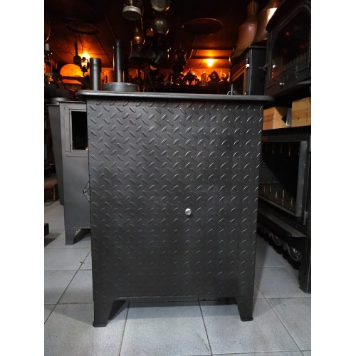 45*45'lik üstü döküm odun-kömür sobası ST-180